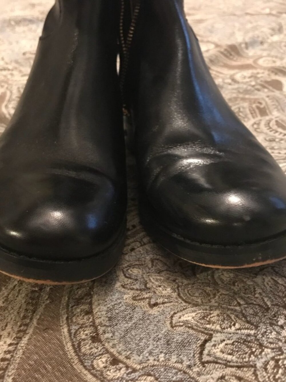 Michael Kors two tone boots size 7.5 - Picture 3 of 5